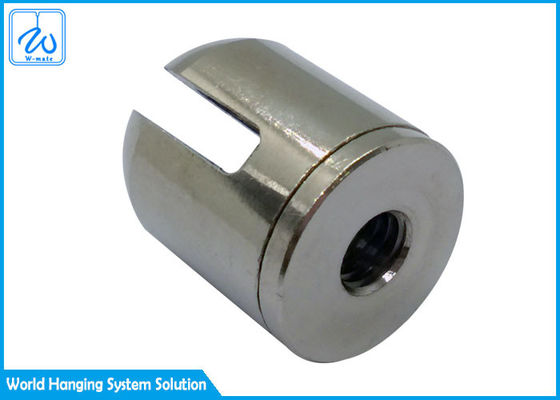 Çatı ışığı için iplik kablo ile sabitlenir.